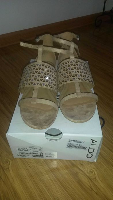 Sandale bej Aldo