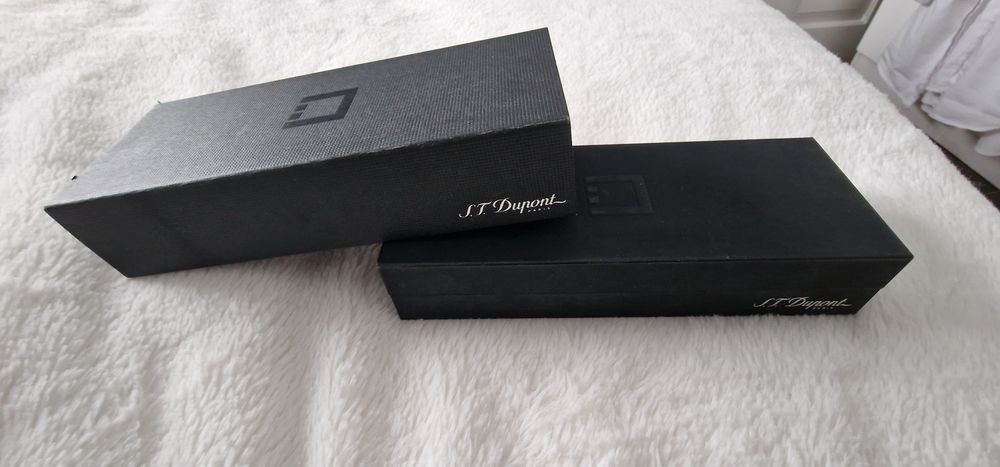 Stilou S. T . Dupont Paris