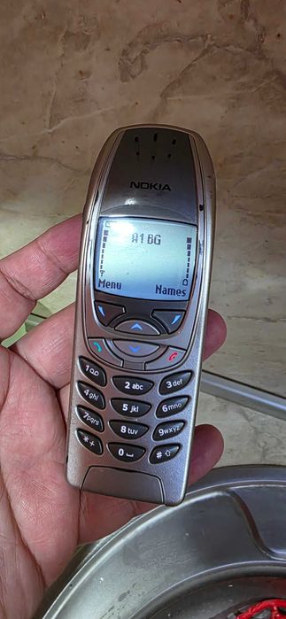 Мобилен телефон Nokia 6310i отключен към всички оператори