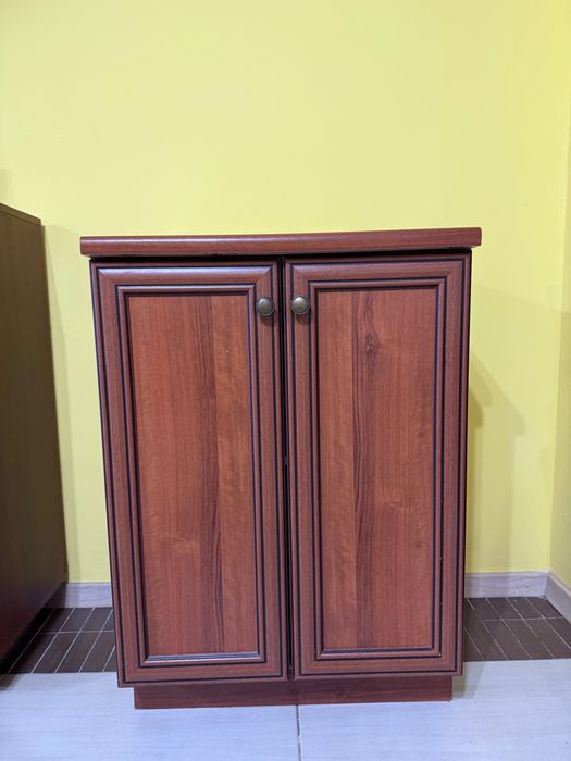 Дървена холна секция