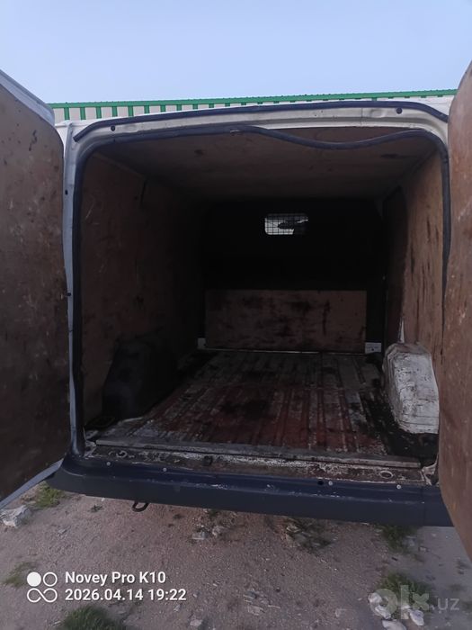 Moshina sotiladi xolati ideal Tranzit Ford