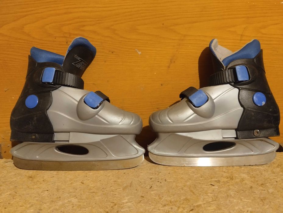 Продам коньки детские, размер 28-31