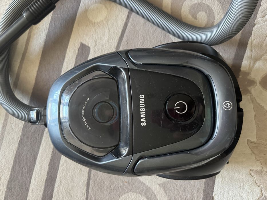 Пылесос Samsung 15тыс