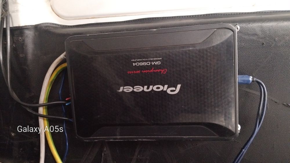 Pioneer 9604 usilitel