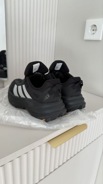 Крос Адидас сатам