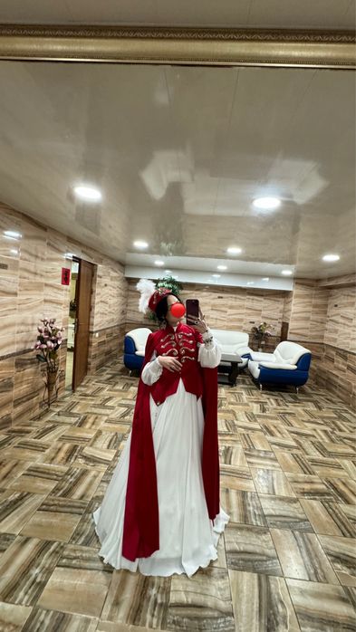 Ұзату көйлек, қызыл