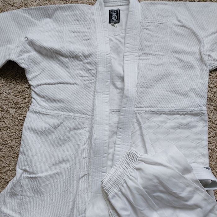 Продается муж куртка