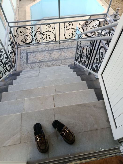 Ховли сотилади. Яшнобод.