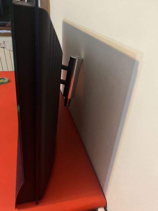 Телевизор Bang Olufsen