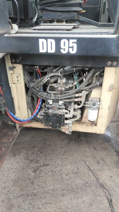 Каток Volvo DD95-1