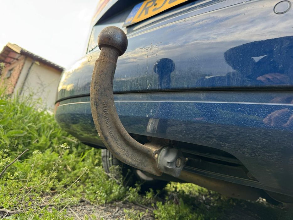 Фолксваген Туран 2.0 тди 2014год