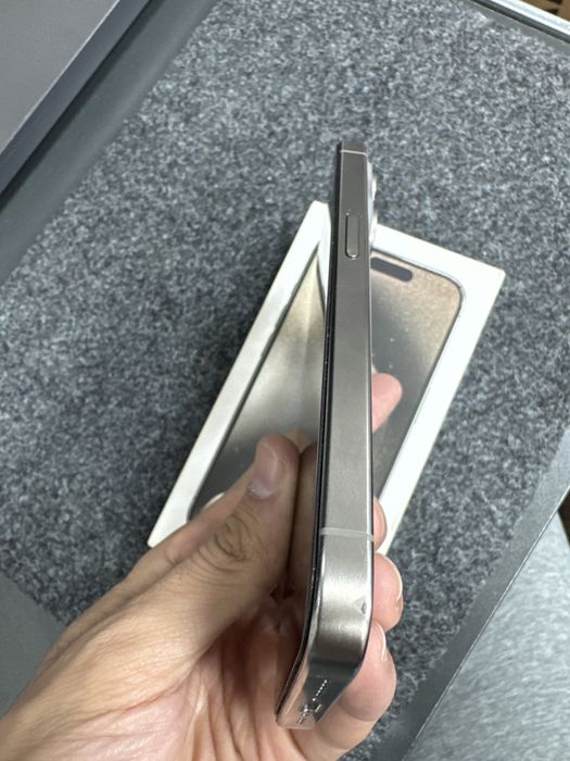 Iphone 15 pro 256gb 89% battare