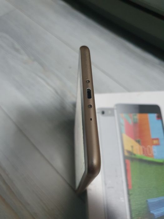 Lenovo PHAB Plus (телефон-таблет