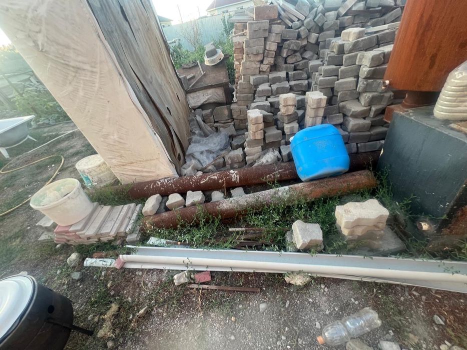 Продам печку с дымоходом с баком 80 л