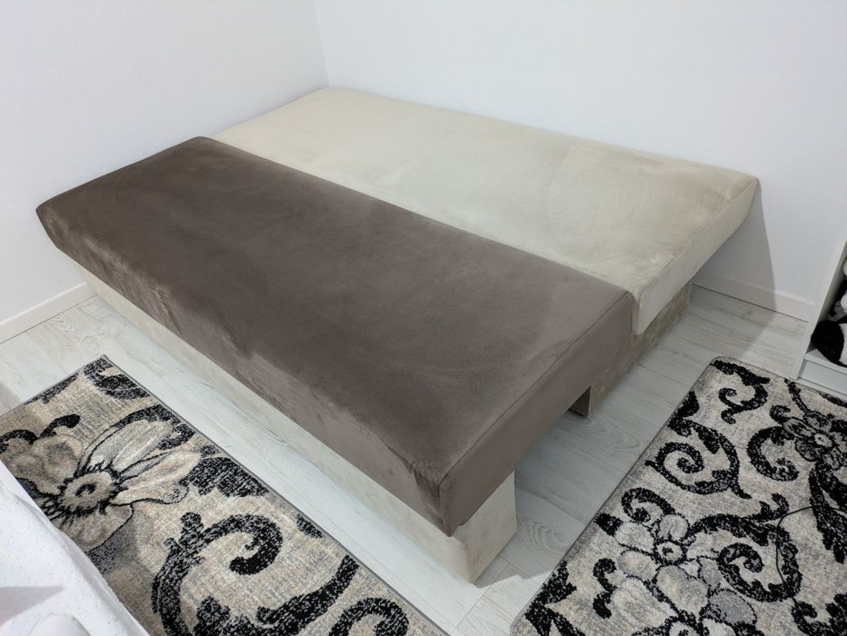 Vând canapea extensibilă