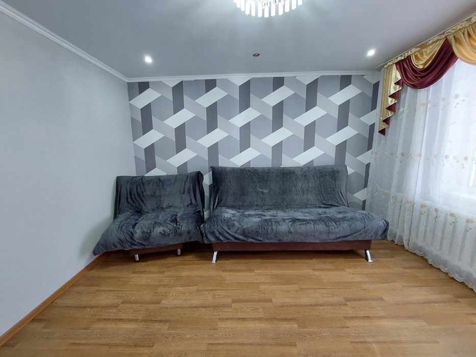 Сдам 2хкомн квартиру ПОСУТОЧНО