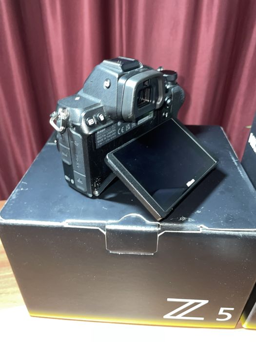 Camera foto Nikon z5 kit , nikkor z dx 50-250