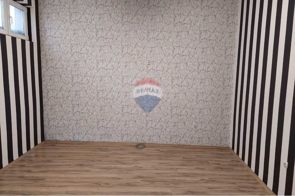 Помещение под наем, Център, гр.Варна Д.В 4245