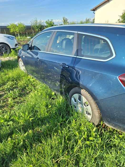 OPEL Astra 2012 — imagine 2