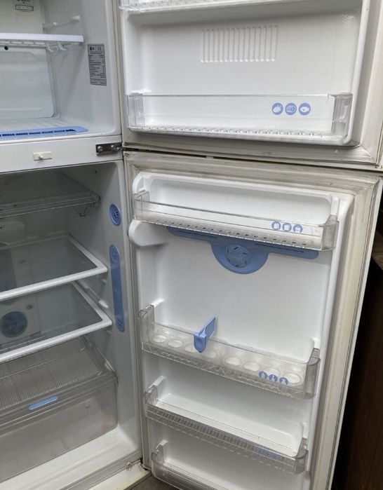 Продам холодильник