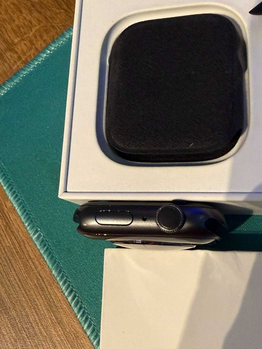 Apple Watch Series 5 44mm Aluminium GPS Black