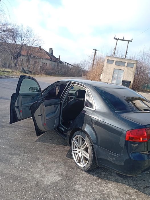 Vând Audi A4 2007,motor2.5 TDI,V6