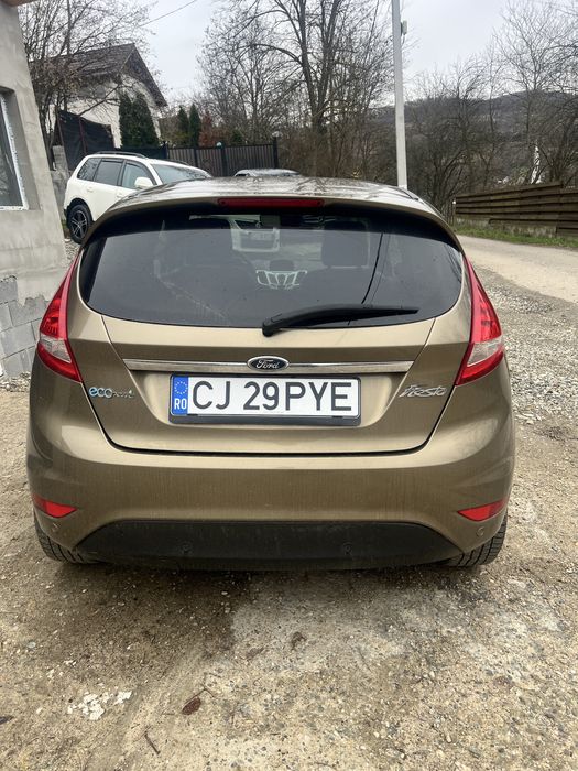Ford fiesta 1.6 d titanum sau schimb