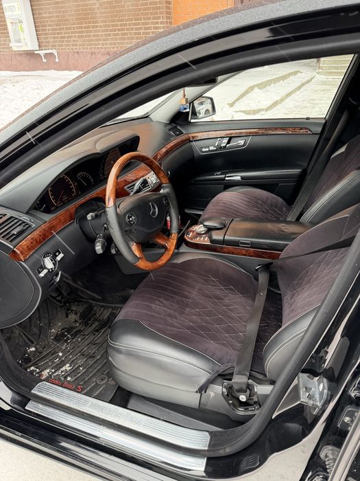 Продается Mercedes 221