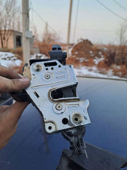 Замок дверт лупарик w210