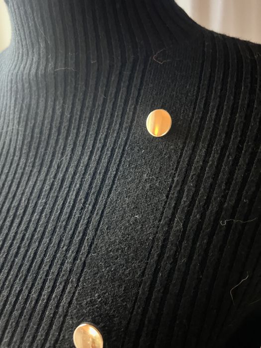 Rochie tricotata noua cu masturi aurii