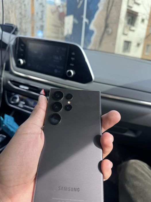 В ИДЕАЛЬНОМ состояний Galaxy s24 ULTRA 512 гб