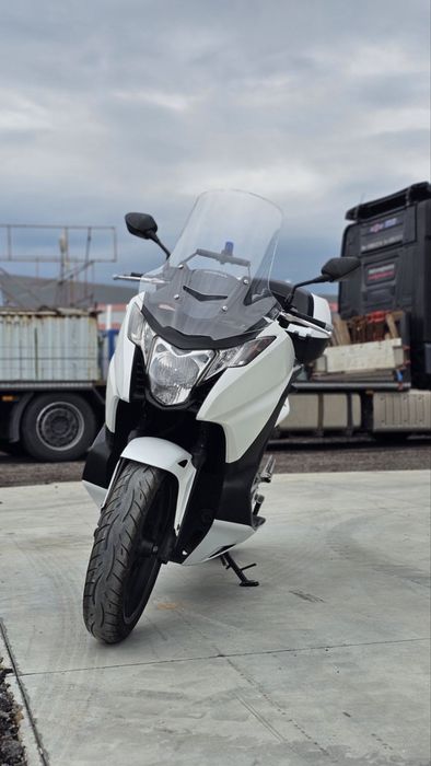 Honda Integra 750