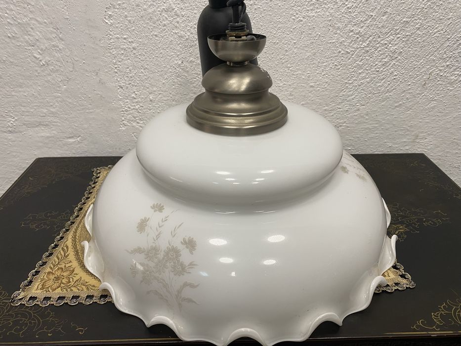 Винтидж полилей от млечно стъкло от Германия