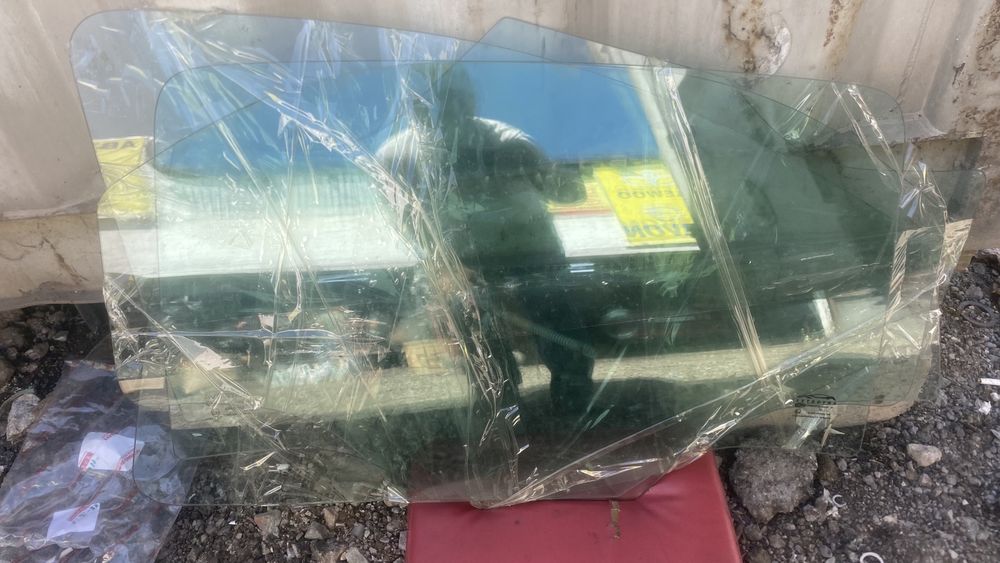 Кобальт шевроле стекло