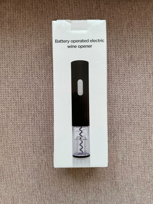 Електрически тирбушон за вино, работещ с батерии