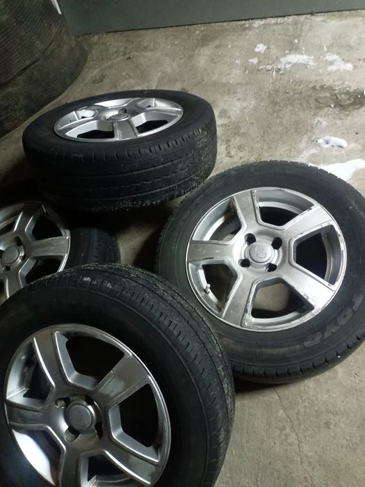 Продам диски с шинами