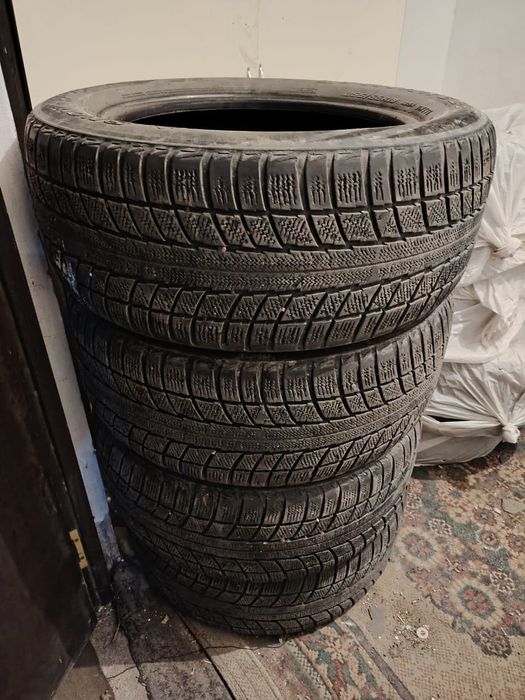 Продам зимние шины хороший