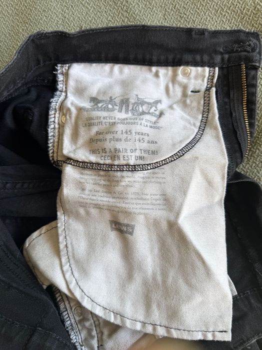 Blugi Levi's 502 Taper Fit 31/32 Negri, Noi