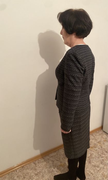 Продается Шикарный костюм, платье