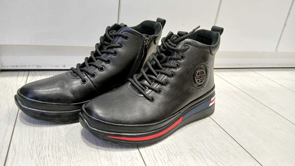 Симпатични спортни боти.