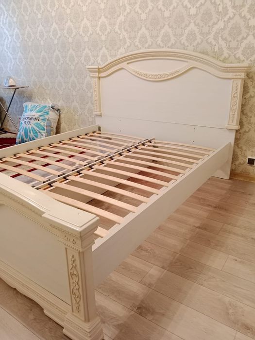 Кровать двухместный