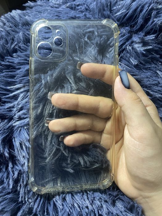 Продам чехлы на 11 айфон