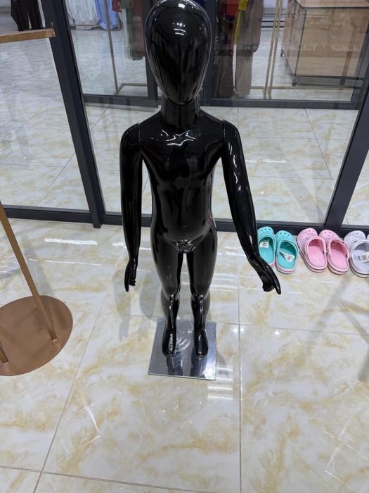 Стеллаждар, диван, парта, полка