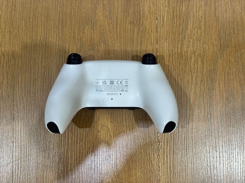 PlayStation 5 контролер