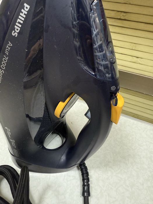 Ютия Philips Azur Series 7000