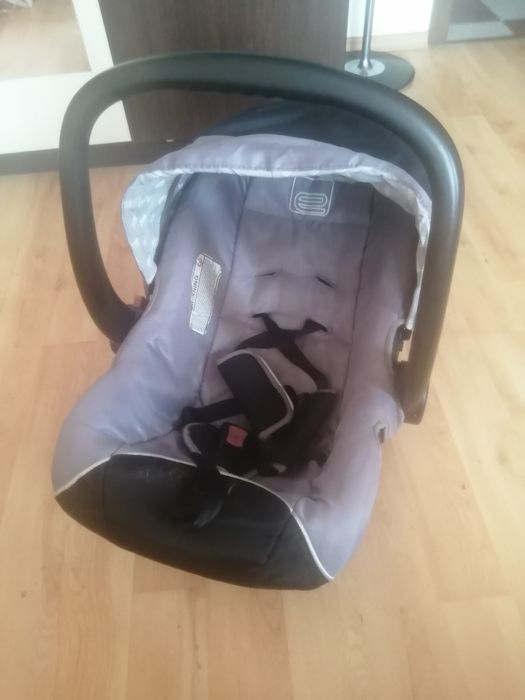 Детско столче, употребявано добре запазено.