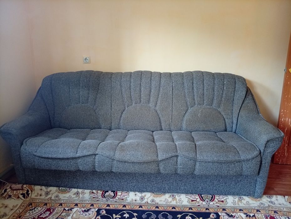Продам диван (Б/У)