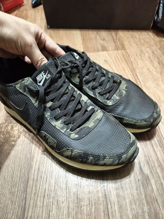 Кроссовки Nike air
