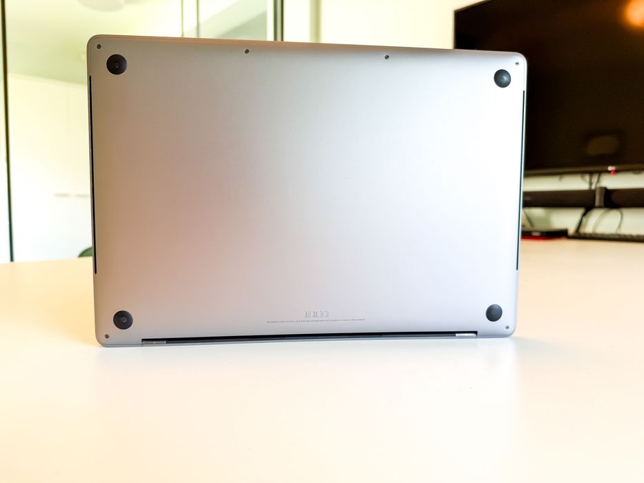 macbook pro 2019 i9 - Laptopuri oferte online | OLX.ro