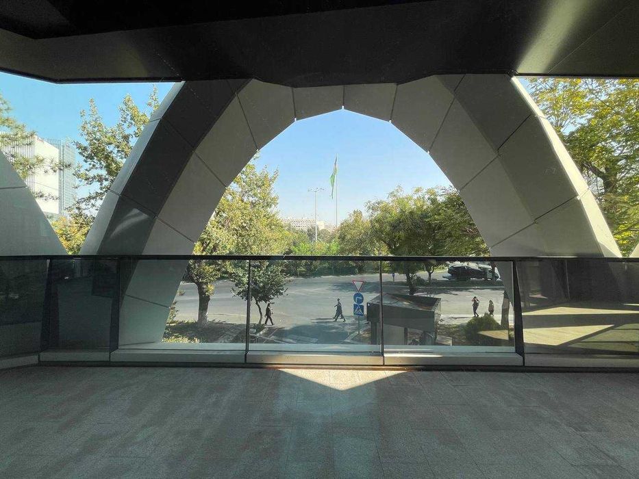 Торговое помещение / офис в аренду в NRG "U-Tower". 239кв.м.